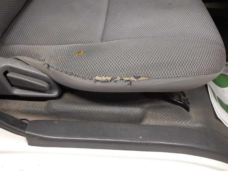  30658  TOYOTA HIACE  2004  