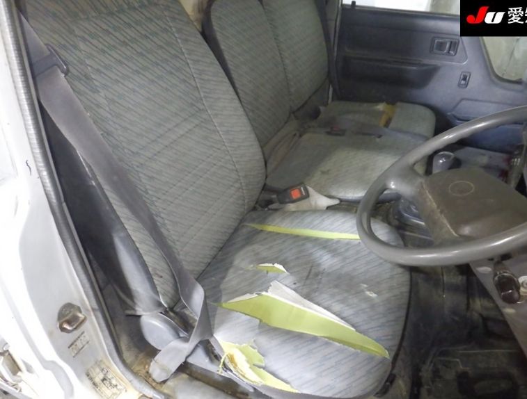  30665  TOYOTA DYNA  1999  