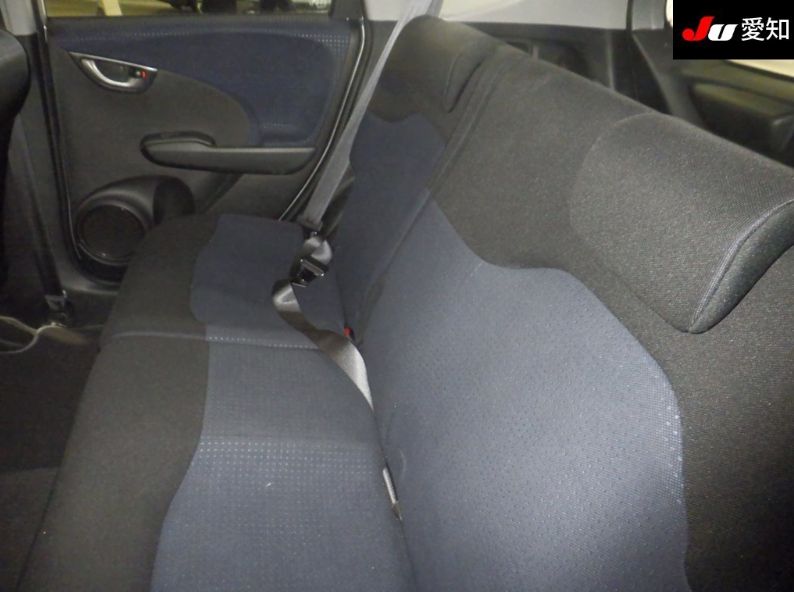  30666  HONDA FIT  2011  