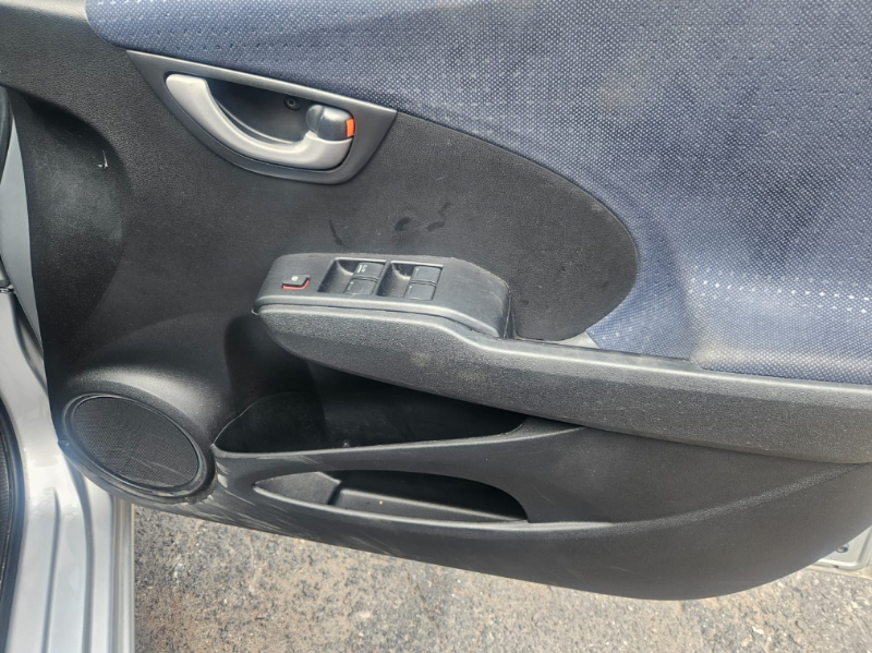  30666  HONDA FIT  2011  
