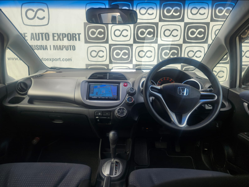  30666  HONDA FIT  2011  