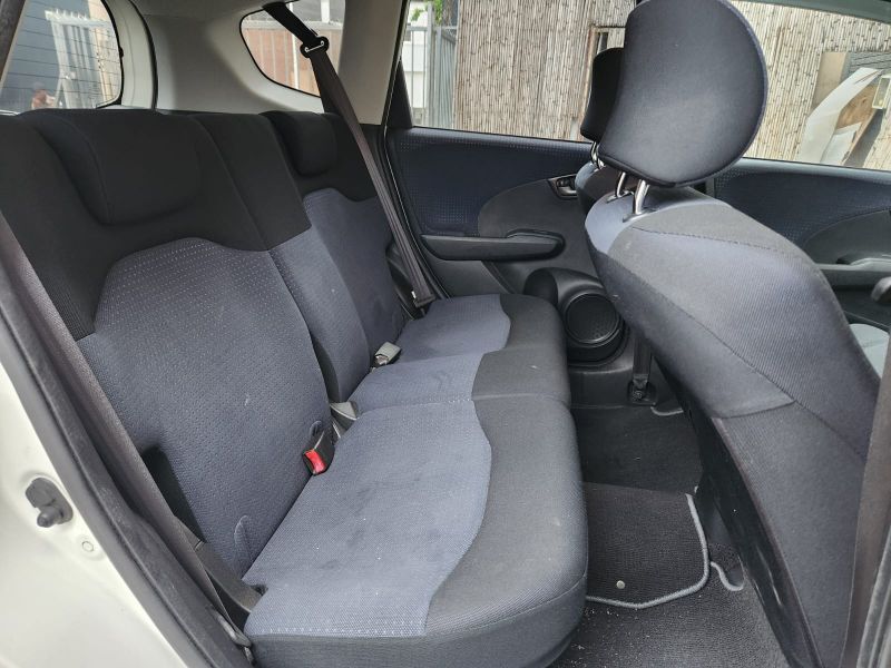  30670  HONDA FIT  2010  