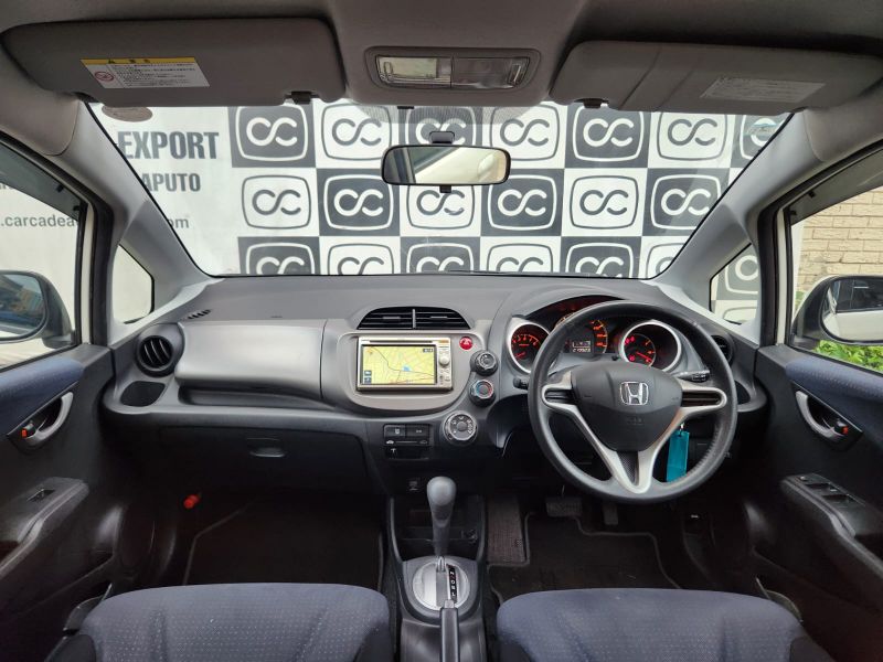  30670  HONDA FIT  2010  