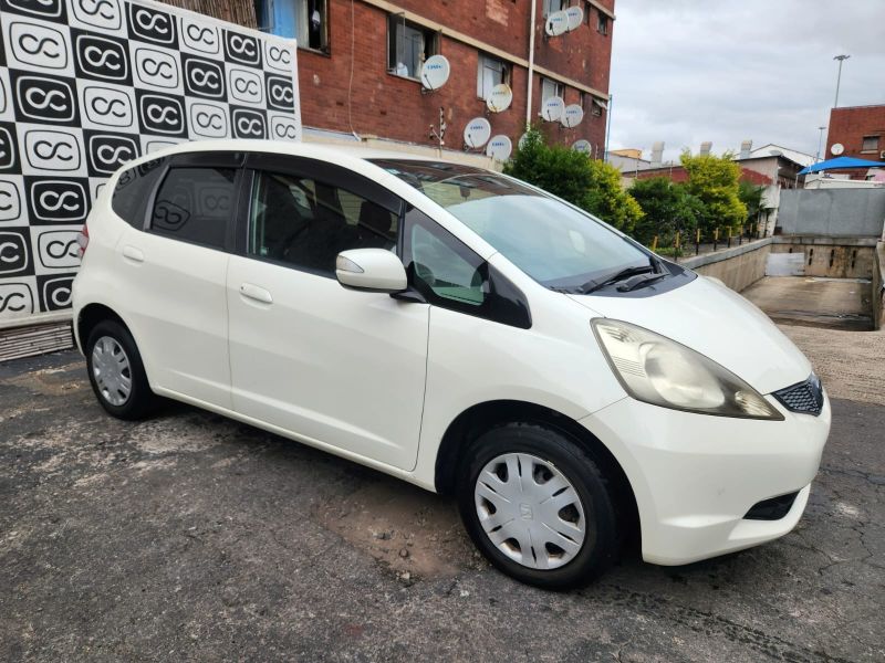  30670  HONDA FIT  2010  