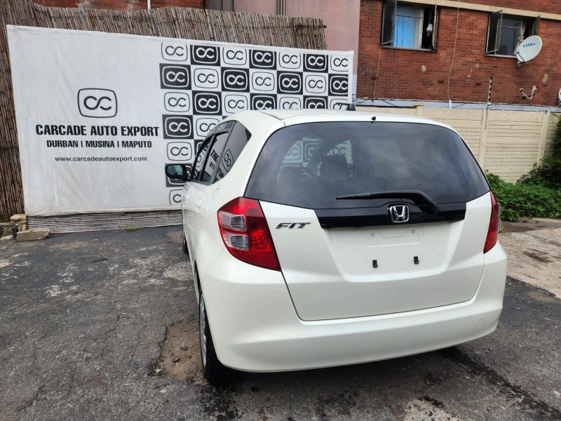  30670  HONDA FIT  2010  