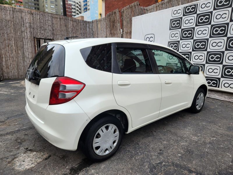  30670  HONDA FIT  2010  
