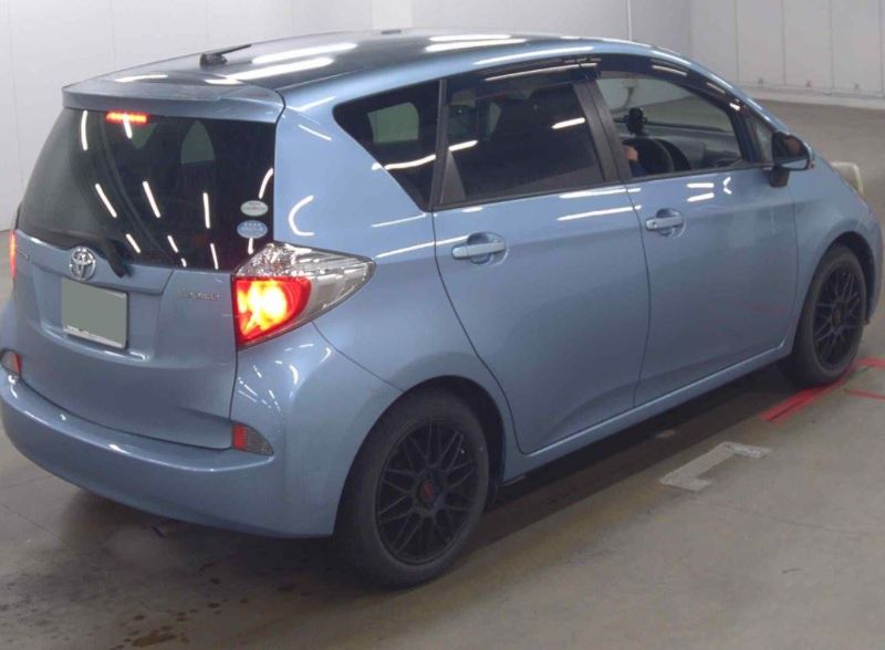  30675  TOYOTA RACTIS  2011  