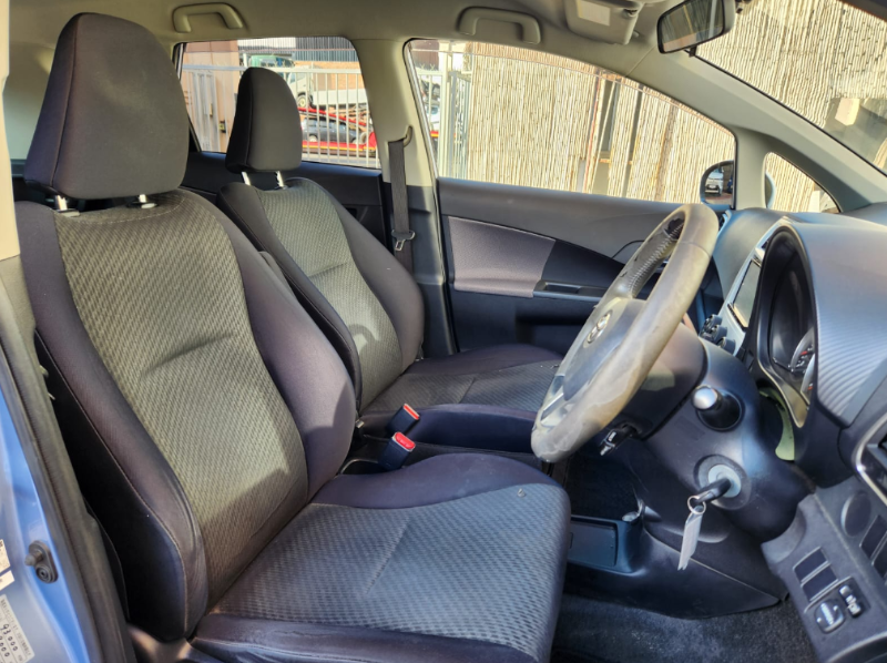  30675  TOYOTA RACTIS  2011  