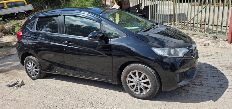  30677  HONDA FIT  2016  