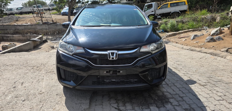  30677  HONDA FIT  2016  