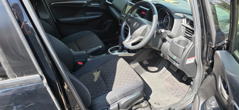  30677  HONDA FIT  2016  