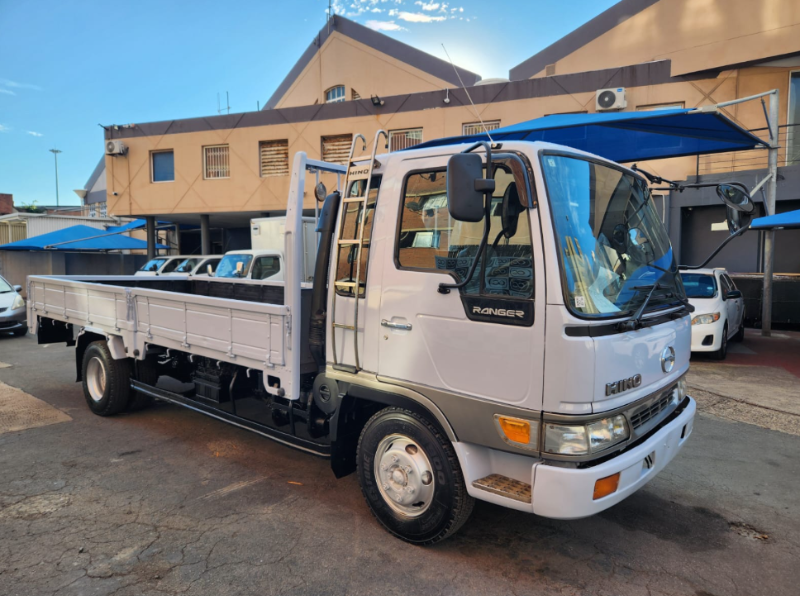  30682  HINO RANGER  1997 