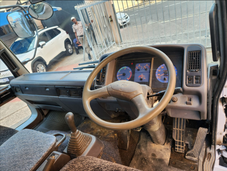  30682  HINO RANGER  1997  