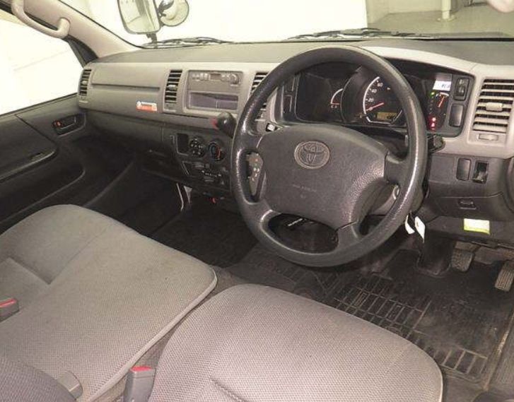  30683  TOYOTA HIACE  2007  