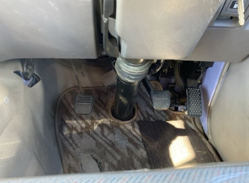  30684  HINO LIESSE BUS  2003  