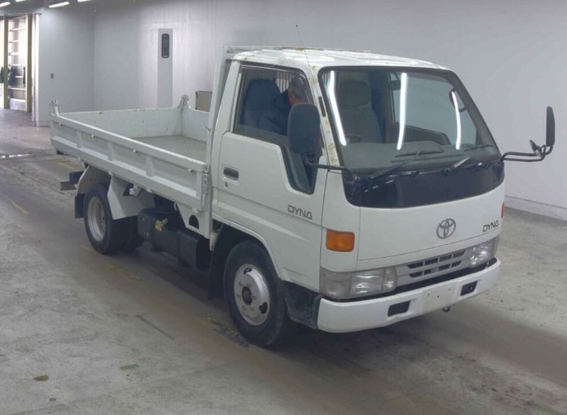  30685  TOYOTA DYNA DUMP  1995  