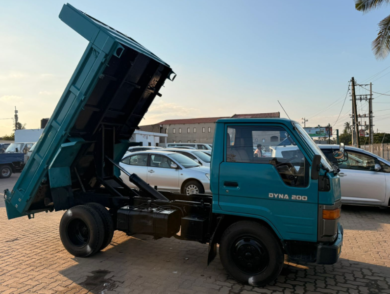  30688  TOYOTA DYNA DUMP  1989  