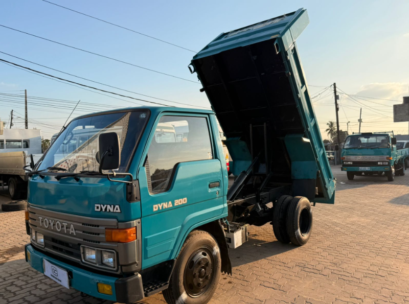  30688  TOYOTA DYNA DUMP  1989 