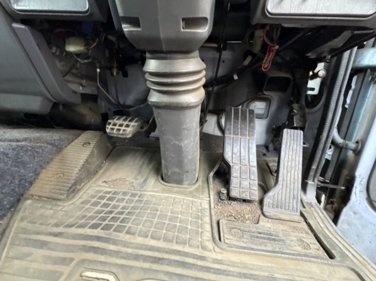  30690  HINO RANGER  1997  