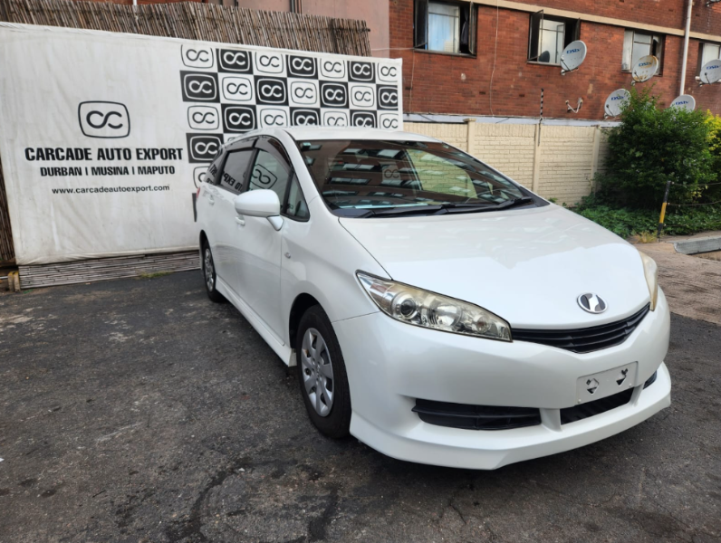  30787 TOYOTA RAUM  2005  