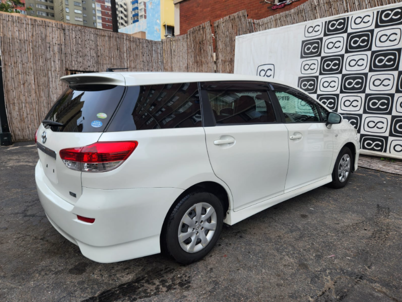  30693  TOYOTA WISH  2009  