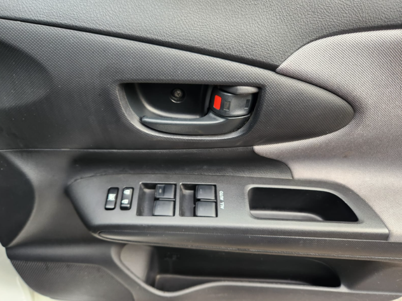  30693  TOYOTA WISH  2009  