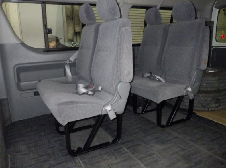  30695  TOYOTA HIACE  2008  