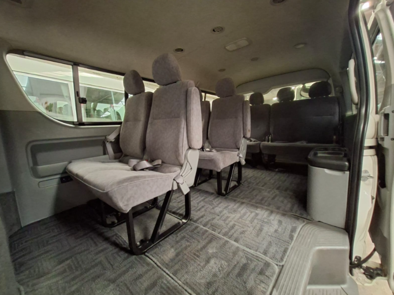  30695  TOYOTA HIACE  2008  