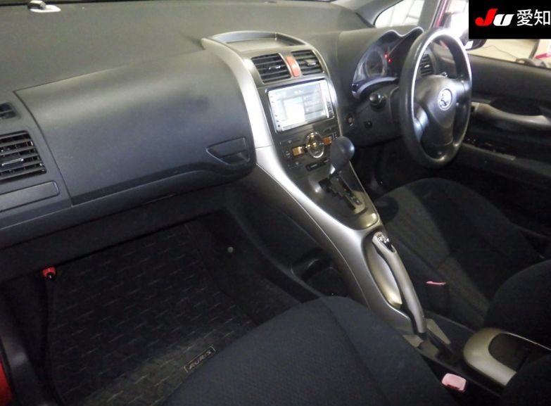  30704  TOYOTA AURIS  2007  