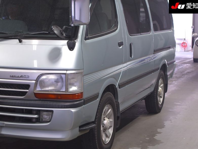  30705  TOYOTA HIACE  2000  