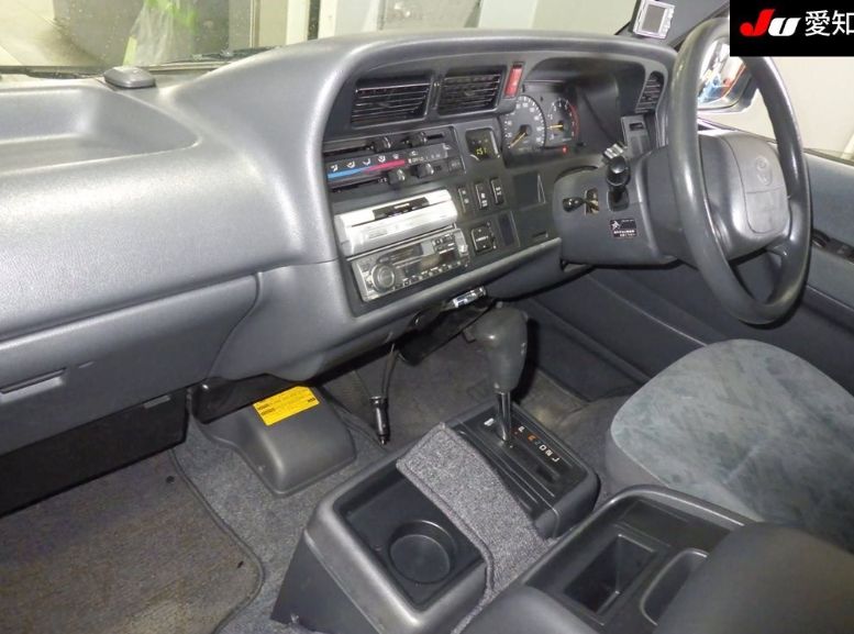  30705  TOYOTA HIACE  2000  