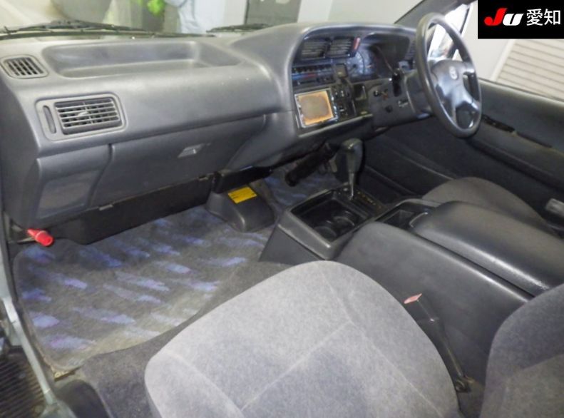  30706  TOYOTA HIACE  2001  