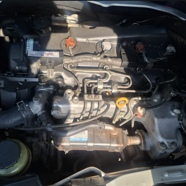  30708  TOYOTA HIACE REGIUS  2005  