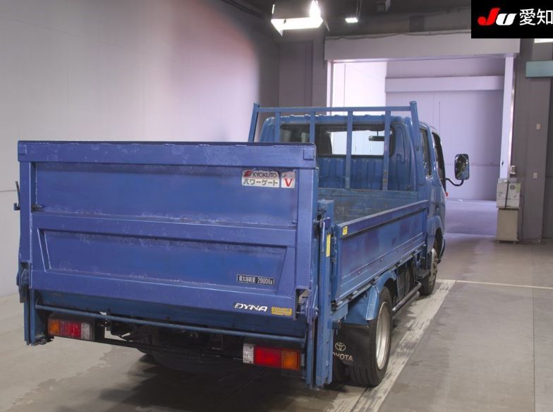  30711  TOYOTA DYNA  2001  