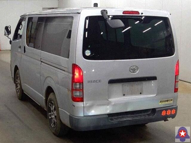  30721  TOYOTA HIACE  2006  