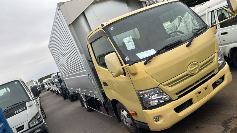  30731  HINO DUTRO  2012  