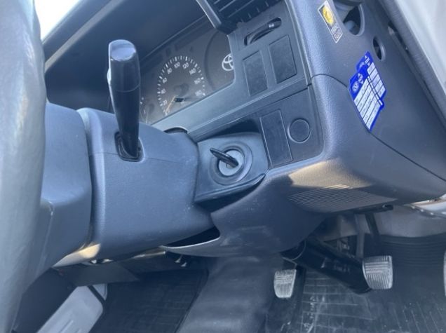  30735  TOYOTA HIACE  1999  