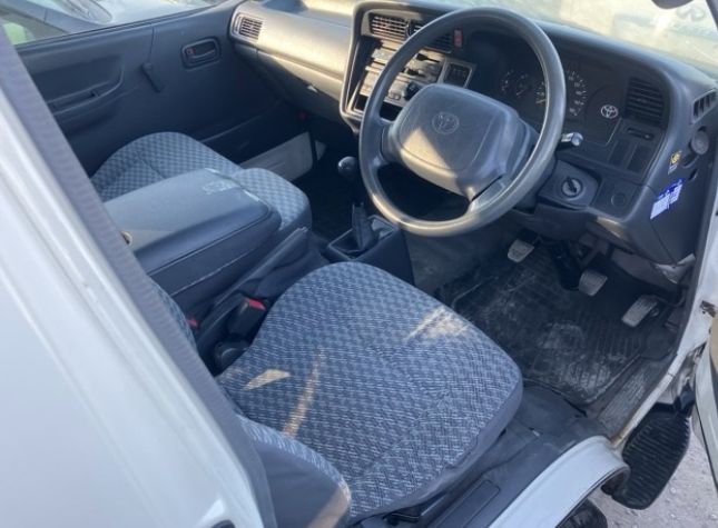  30735  TOYOTA HIACE  1999  