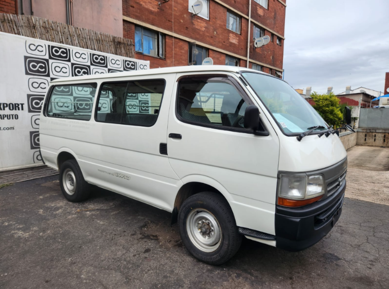  30718 TOYOTA HIACE  2004  