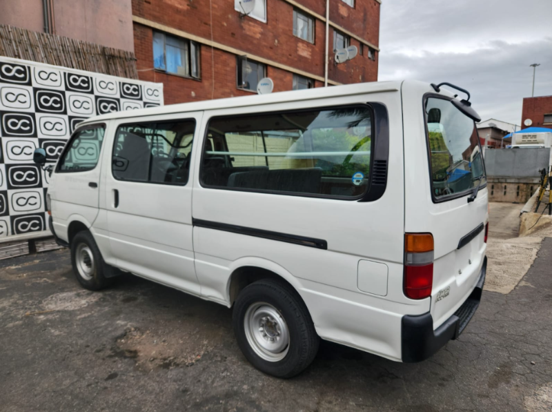  30735  TOYOTA HIACE  1999  
