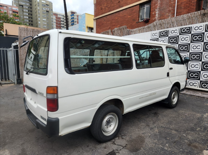  30735  TOYOTA HIACE  1999  