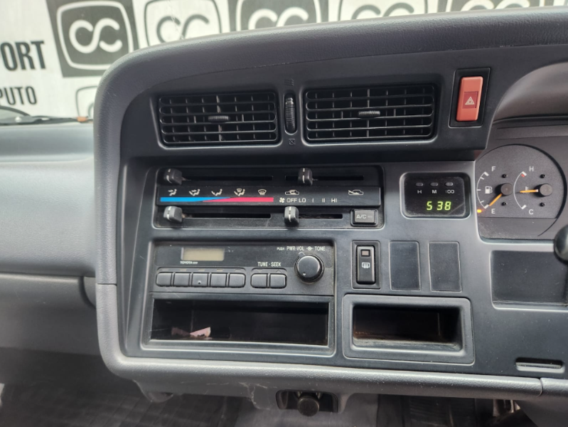  30735  TOYOTA HIACE  1999  