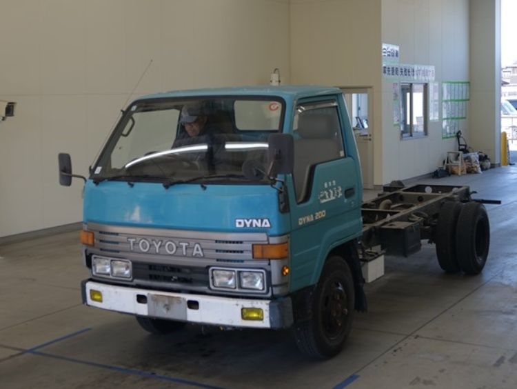  30736  TOYOTA DYNA  1990 