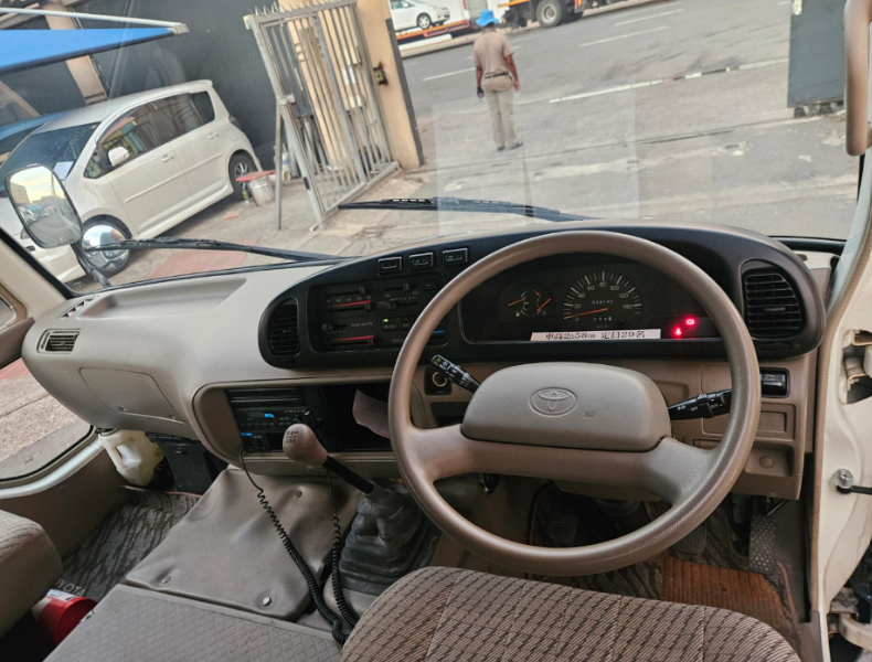  30740  TOYOTA COASTER  1997  