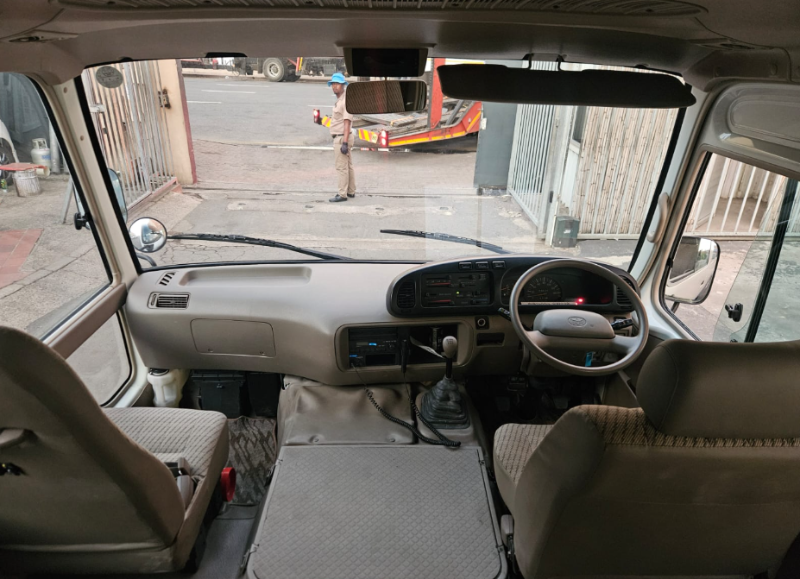  30740  TOYOTA COASTER  1997  