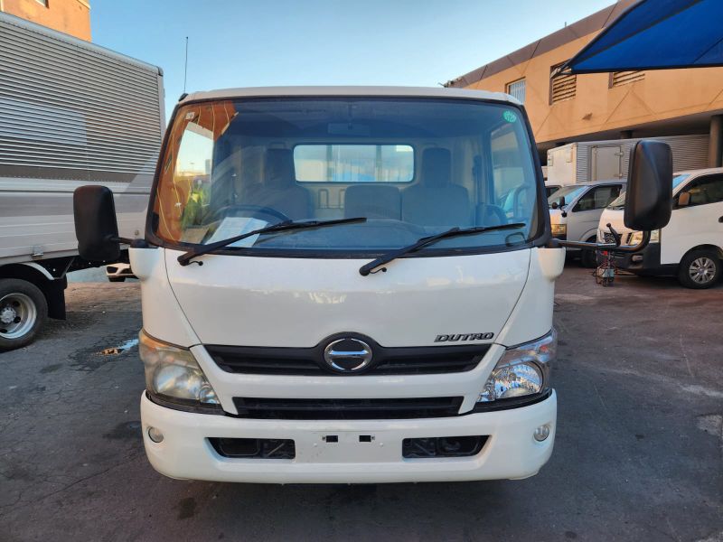  30743  HINO DUTRO  2012  