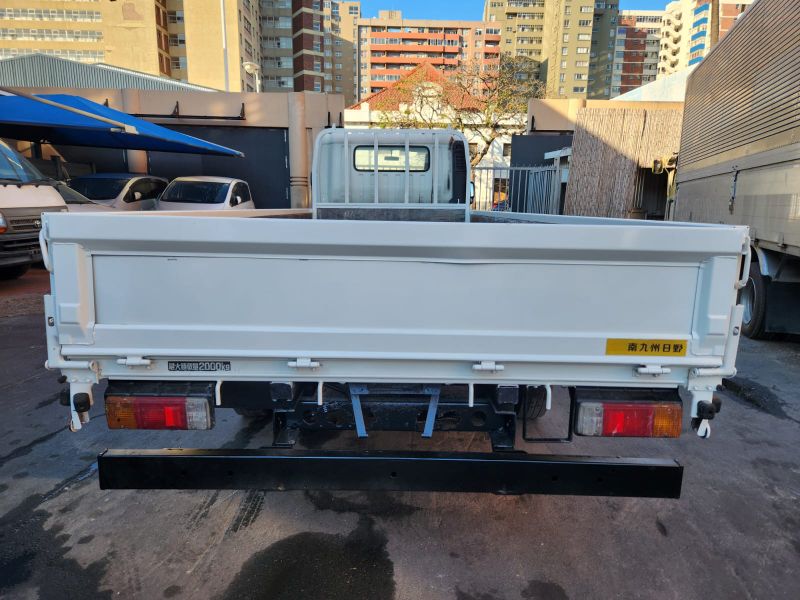  30743  HINO DUTRO  2012  