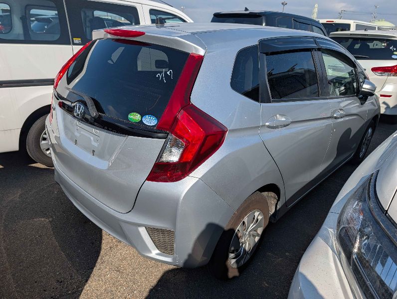  30752  HONDA FIT  2013  