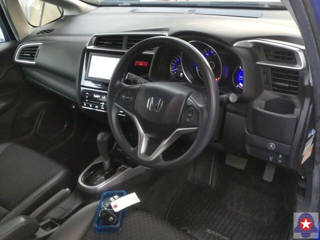  30753  HONDA FIT  2017  