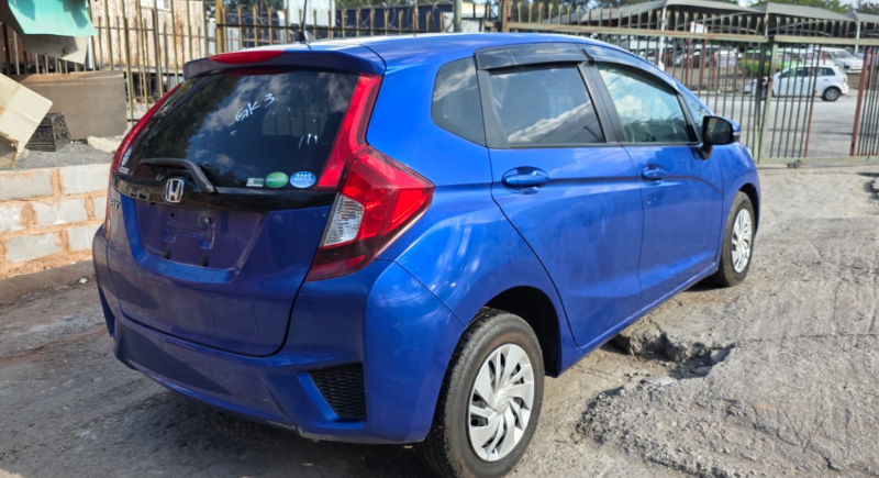  30753  HONDA FIT  2017  